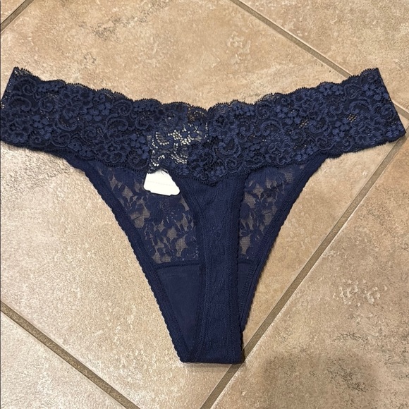Soma Black and Blue Lace Panties Intimates Collection (4 pairs) - Picture 3 of 4